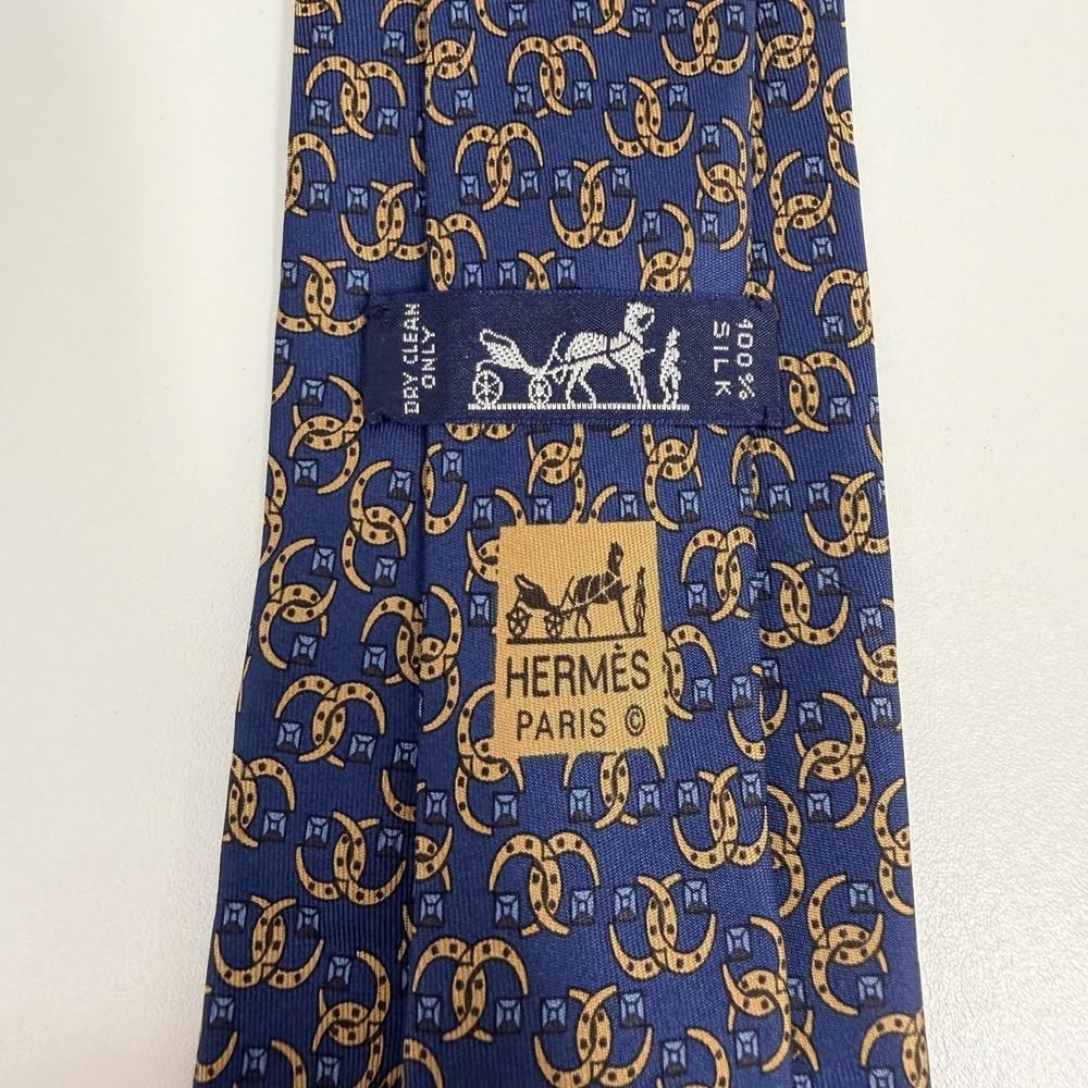Hermes Mens Tie Equestrian Horseshoes Navy/Brown Silk 7303 EA 3.5" (W) x 58" (L)